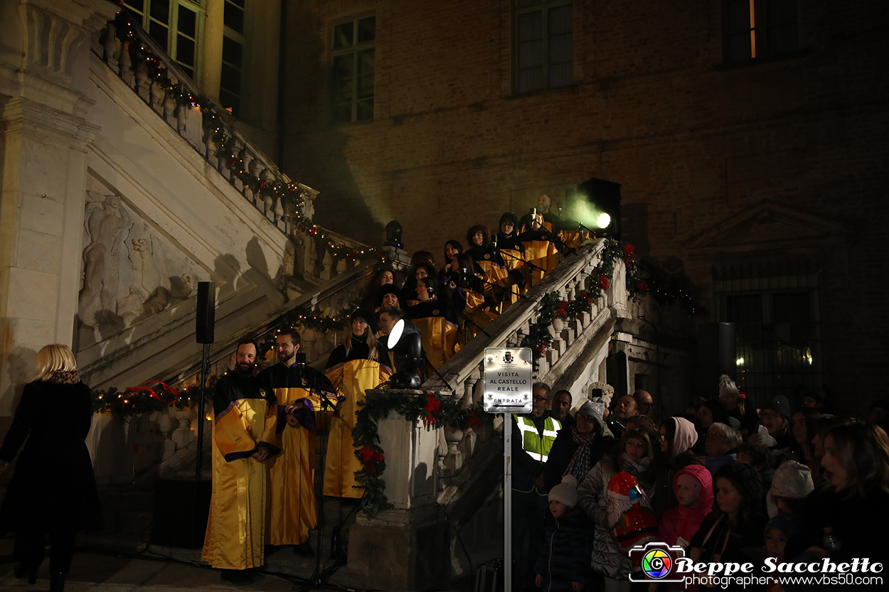 VBS_4405 -  Il Magico Paese di Natale 2024 - Spettacolo di Inaugurazione a Govone.jpg